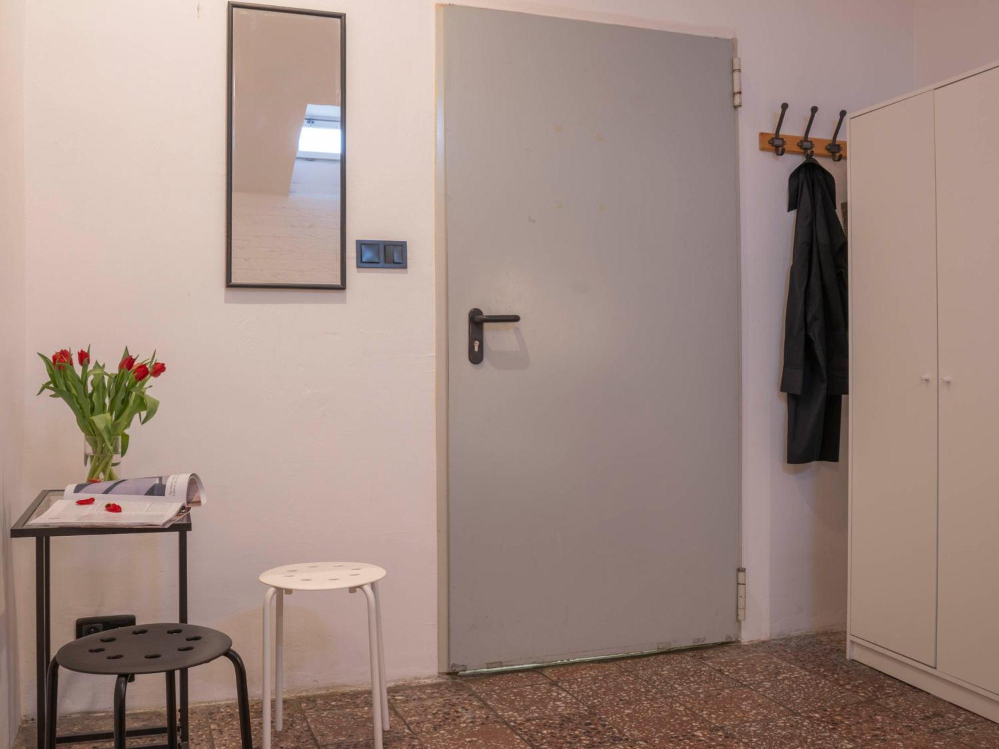New World St Hostel And Private Room Warsaw Exterior photo