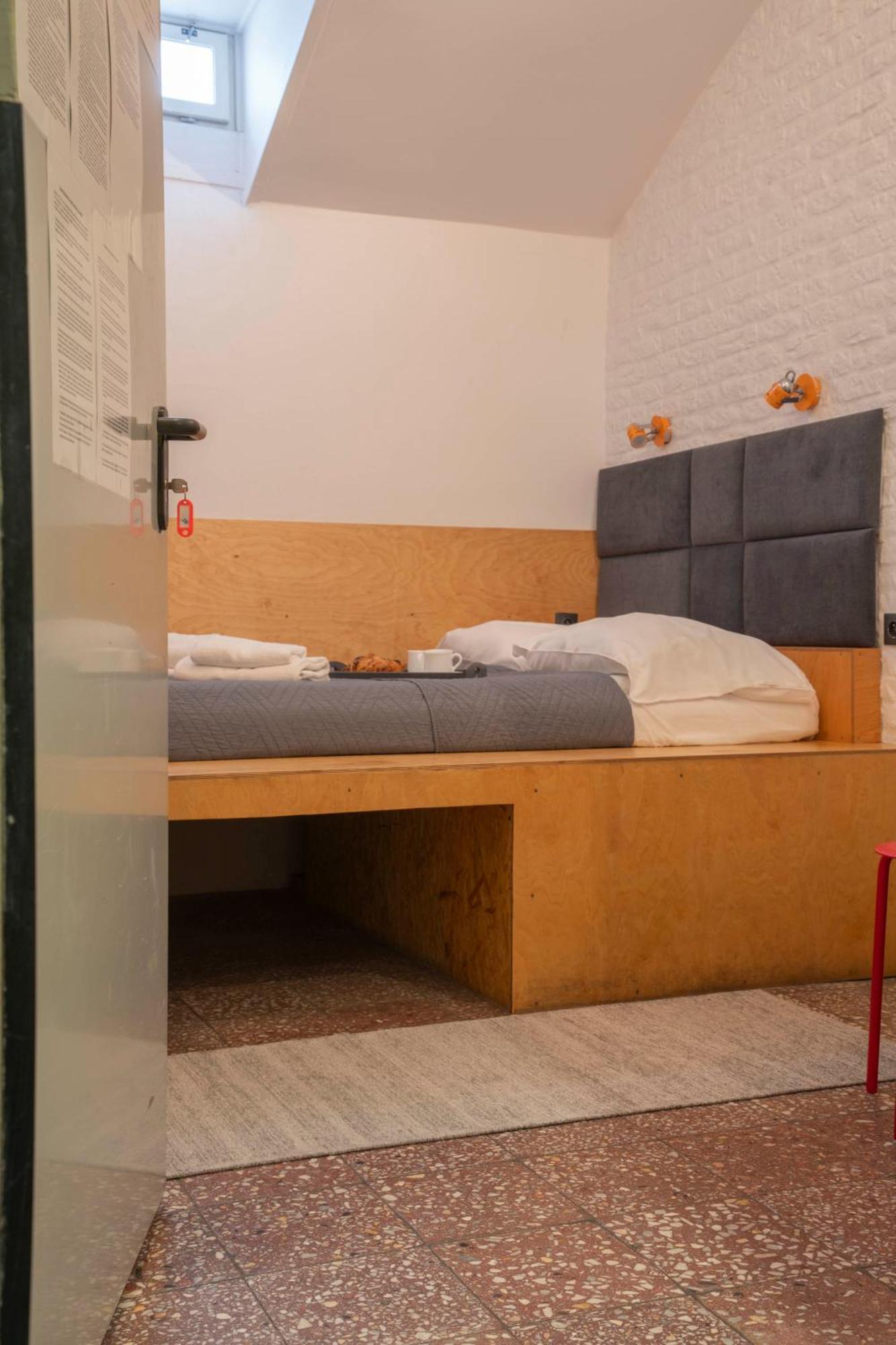 New World St Hostel And Private Room Warsaw Exterior photo