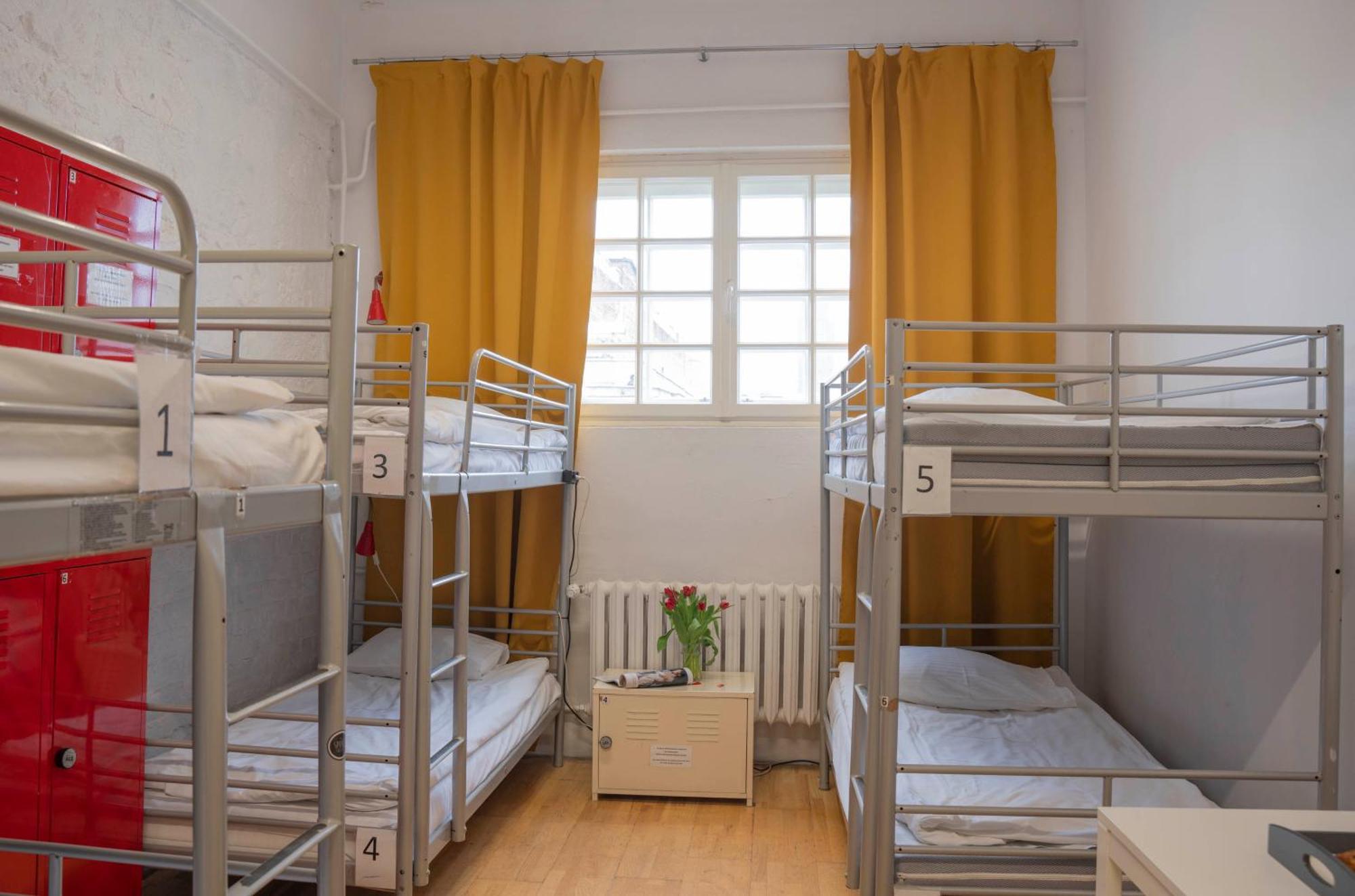 New World St Hostel And Private Room Warsaw Exterior photo